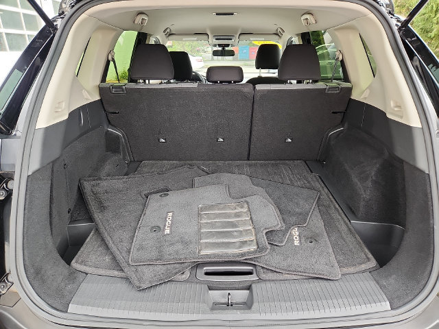Used 2023 Nissan Rogue SV AWD/4WD image 28