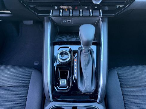 New 2026 GMC Canyon Elevation w/ Convenience Package image 29