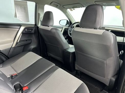Used 2014 Toyota RAV4 LE AWD/4WD image 27