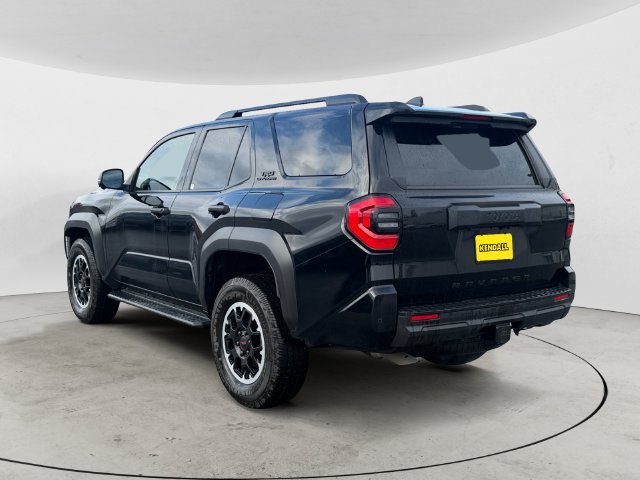 Used 2025 Toyota 4Runner TRD Off-Road Premium AWD/4WD image 7