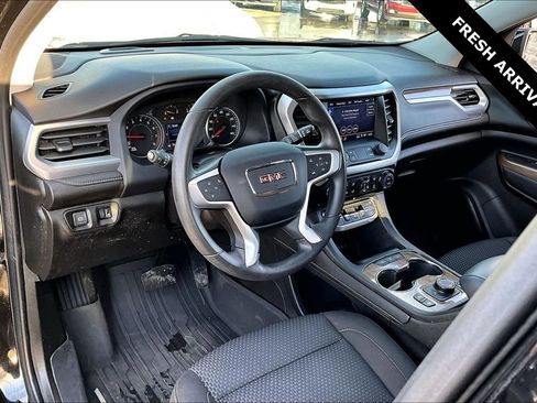Used 2023 GMC Acadia SLE w/ Driver Convenience Package image 16