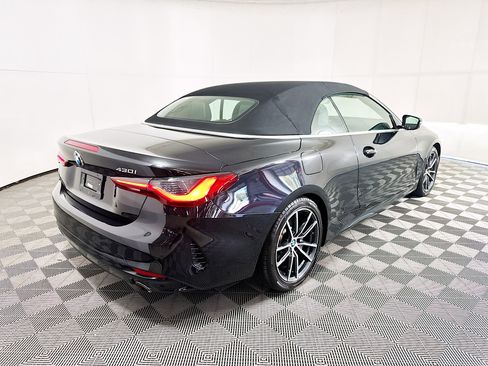 Used 2025 BMW 430i Convertible w/ Premium Package image 3