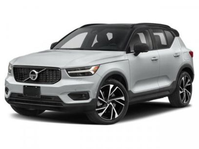 Used 2021 Volvo XC40 T4 R-Design