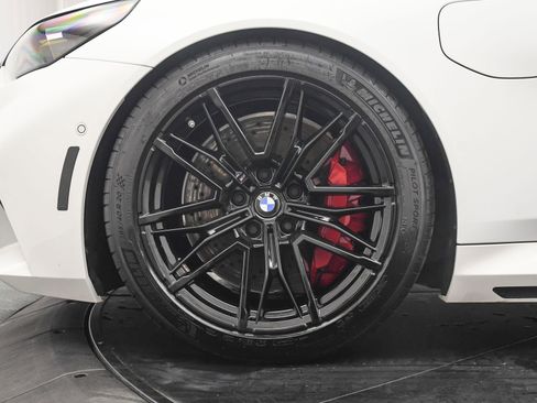 Used 2025 BMW M5 w/ Carbon Package image 32