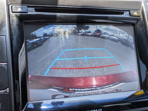 Used 2016 Toyota Camry SE FWD image 18