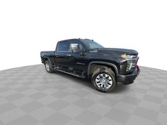 Used 2023 Chevrolet Silverado 2500 High Country w/ Z71 Off-Road Package AWD/4WD video 2