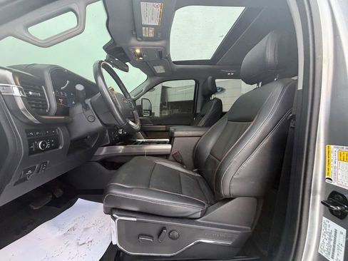 Used 2023 Ford F350 Lariat w/ Chrome Package image 18