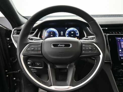 New 2025 Jeep Grand Cherokee L Laredo w/ Luxury Tech Group I image 23