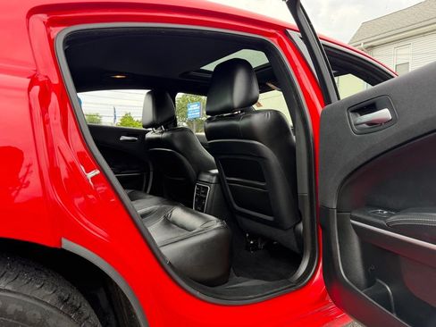 Used 2022 Dodge Charger SXT w/ Leather Interior Group RWD image 12