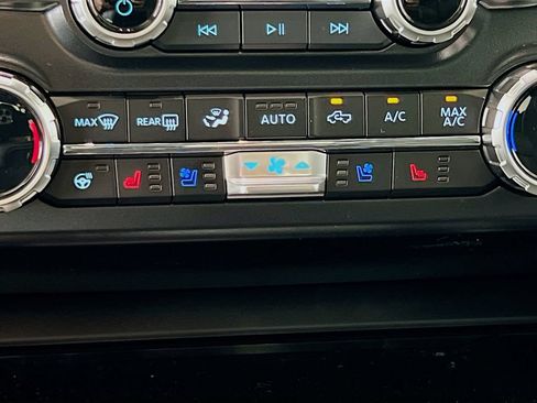 New 2026 Ford F350 Lariat w/ Lariat Premium Package AWD/4WD image 24