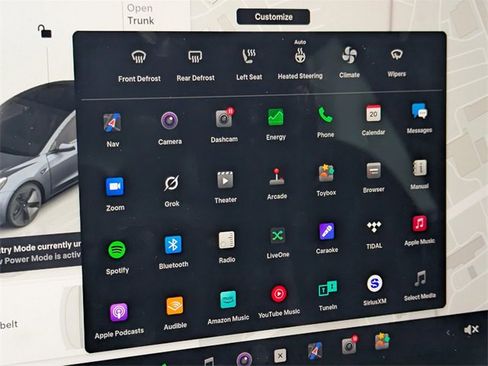 Used 2023 Tesla Model 3 Standard Range image 16