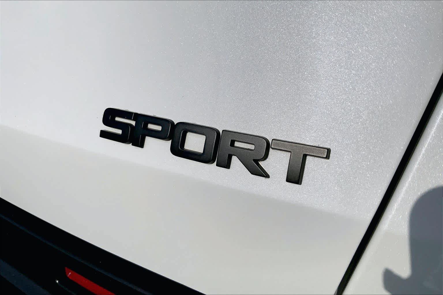 Used 2024 Honda HR-V Sport image 9