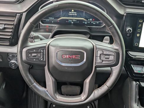 Used 2024 GMC Sierra 1500 AT4 w/ AT4 Premium Package AWD/4WD image 11