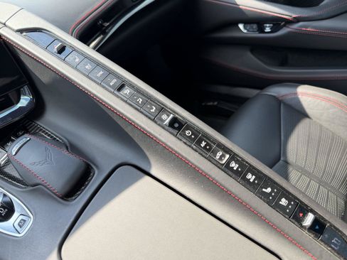 Used 2023 Chevrolet Corvette Stingray Premium Conv w/ Z51 Performance Package RWD image 22