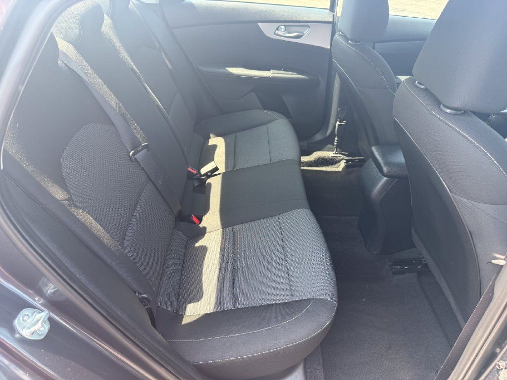 Used 2024 Kia Forte LXS w/ LXS Technology Package FWD image 14