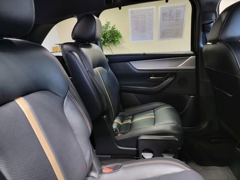 Certified 2024 MAZDA CX-90 Plug-In Hybrid w/ Premium Plus image 15