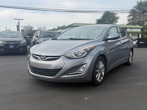 Used 2015 Hyundai Elantra SE w/ Option Group 02 image 4