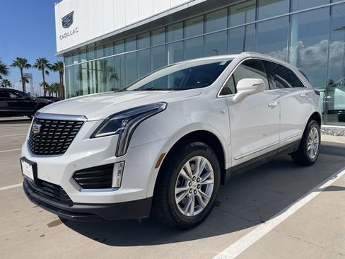 Used 2023 Cadillac XT5 Luxury w/ LPO, Floor Liner Package image 3