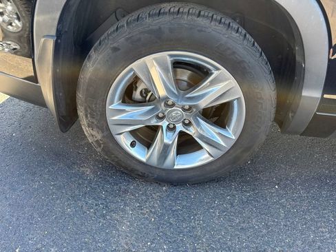 Used 2015 Toyota Highlander Limited AWD/4WD image 8