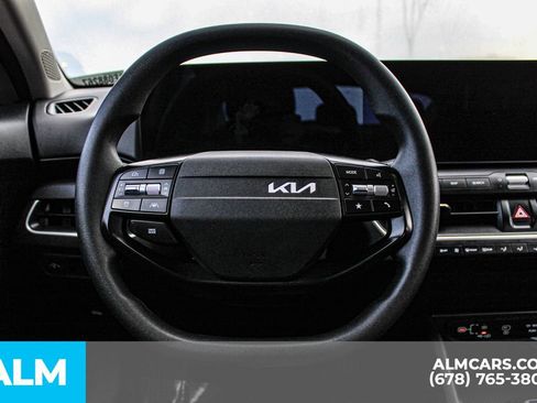 Used 2025 Kia K4 FWD image 18