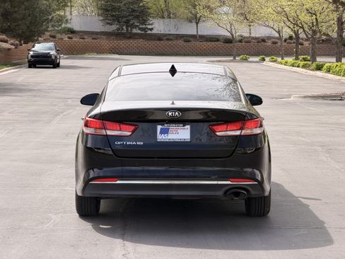 Used 2018 Kia Optima LX FWD image 6