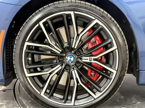 Used 2023 BMW 540i w/ Executive Package image 26