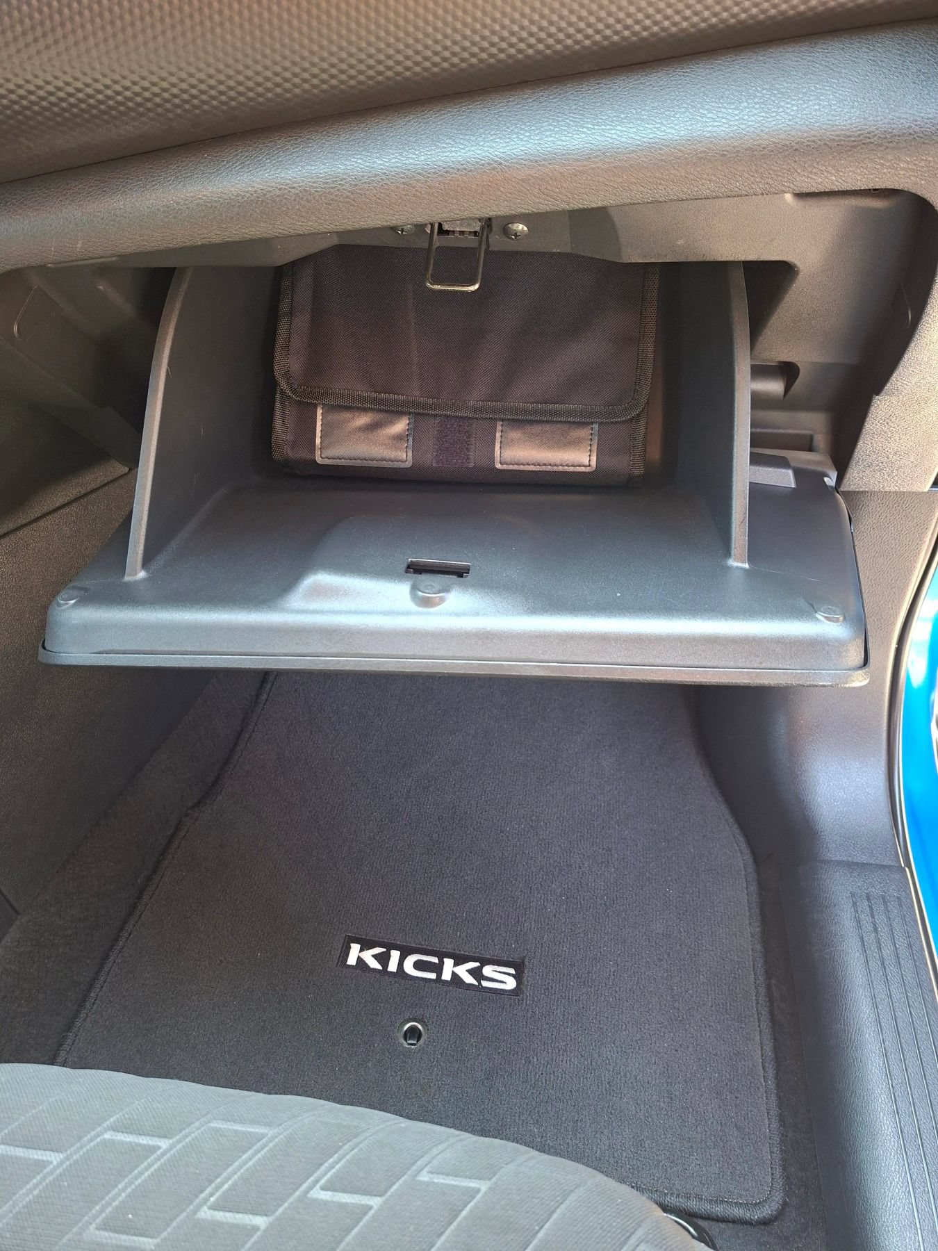 Used 2021 Nissan Kicks S FWD image 26