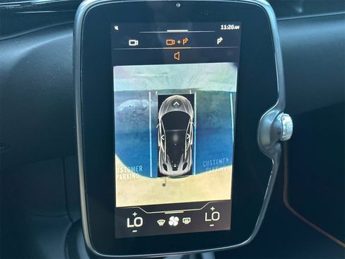 Used 2025 McLaren Artura Spider image 21