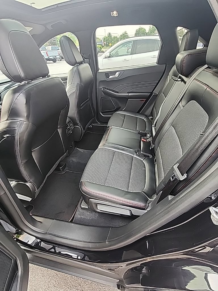 Used 2023 Ford Escape ST-Line w/ Tech Pack #1 AWD/4WD image 15