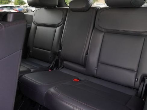Used 2025 Ford Expedition Active AWD/4WD image 14
