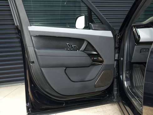 Used 2025 Land Rover Range Rover Sport SV Edition Two AWD/4WD image 22