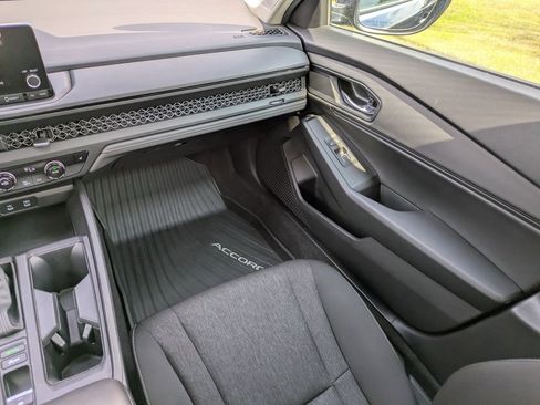 Used 2023 Honda Accord EX image 16