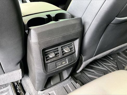 Used 2024 Chevrolet Colorado ZR2 w/ ZR2 Convenience Package III AWD/4WD image 17