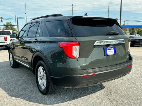 Used 2022 Ford Explorer XLT AWD/4WD image 6