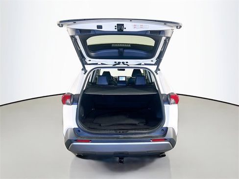 Used 2019 Toyota RAV4 Limited image 28