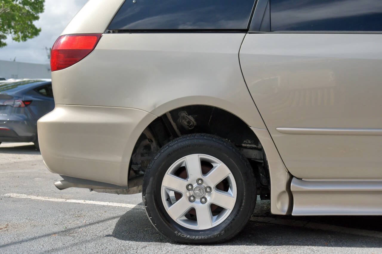 Used 2005 Toyota Sienna LE w/ Assistance Pkg 2 FWD image 34