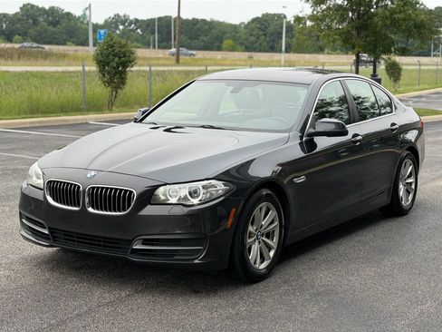 Used 2014 BMW 528i xDrive Sedan AWD/4WD image 4