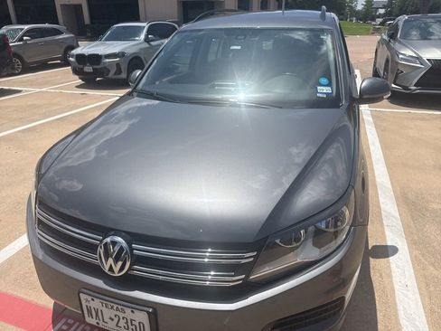 Used 2016 Volkswagen Tiguan S FWD image 13