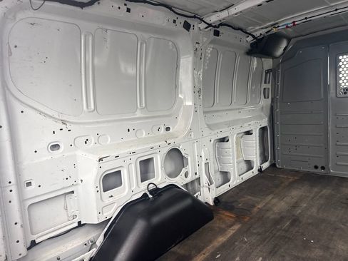 Used 2015 Ford Transit 250 130 Low Roof image 14