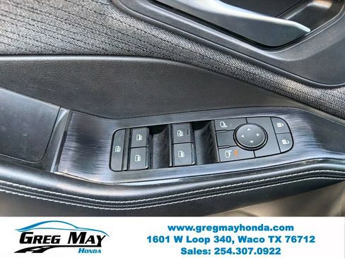 Used 2023 Nissan Rogue SV FWD image 11