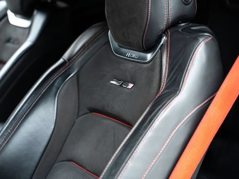 Used 2017 Chevrolet Camaro ZL1 RWD image 20