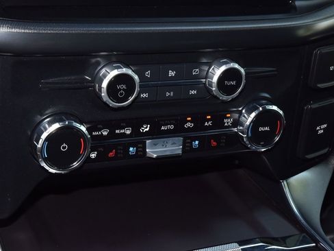 Used 2024 Ford F150 Platinum w/ Equipment Group 702A High AWD/4WD image 29