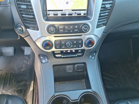 Used 2018 GMC Yukon XL SLT w/ Open Road Package image 15
