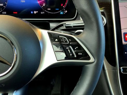 Used 2024 Mercedes-Benz GLC 300 4MATIC w/ Driver Assistance Package image 24