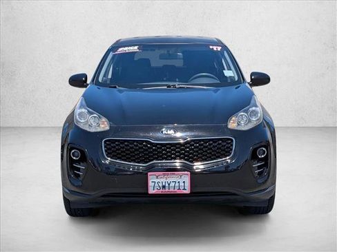 Used 2017 Kia Sportage LX AWD/4WD image 2