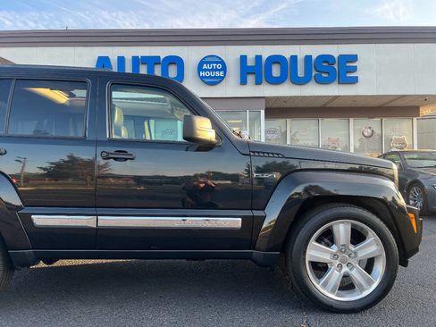 Used 2012 Jeep Liberty Limited Jet w/ Comfort/Convenience Group image 38