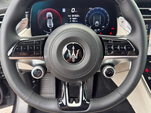 Used 2023 Maserati Grecale Modena AWD/4WD image 26