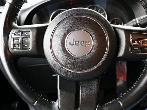 Used 2014 Jeep Wrangler Sport image 18