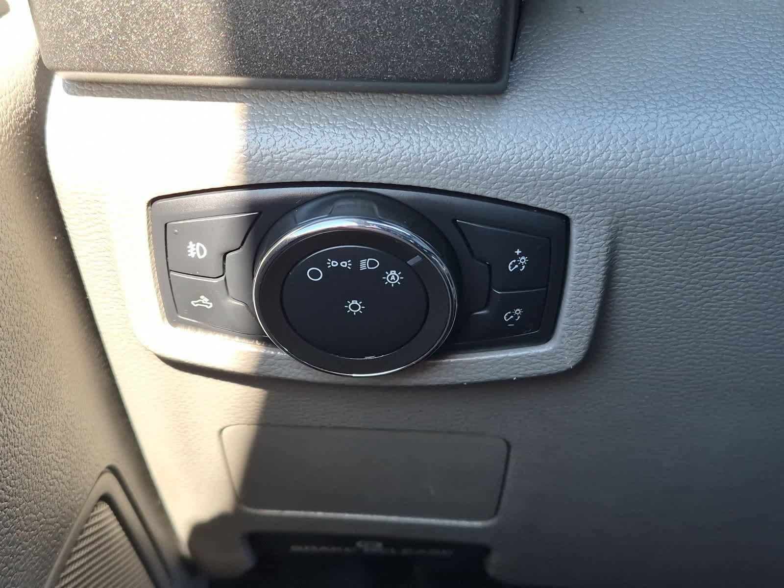Used 2021 Ford F250 XL w/ Power Equipment Group AWD/4WD image 24