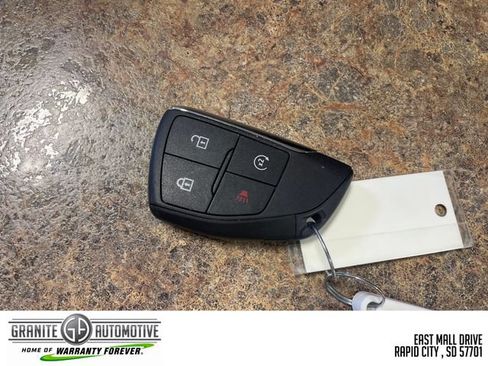 Used 2026 Chevrolet Equinox LT AWD/4WD image 10